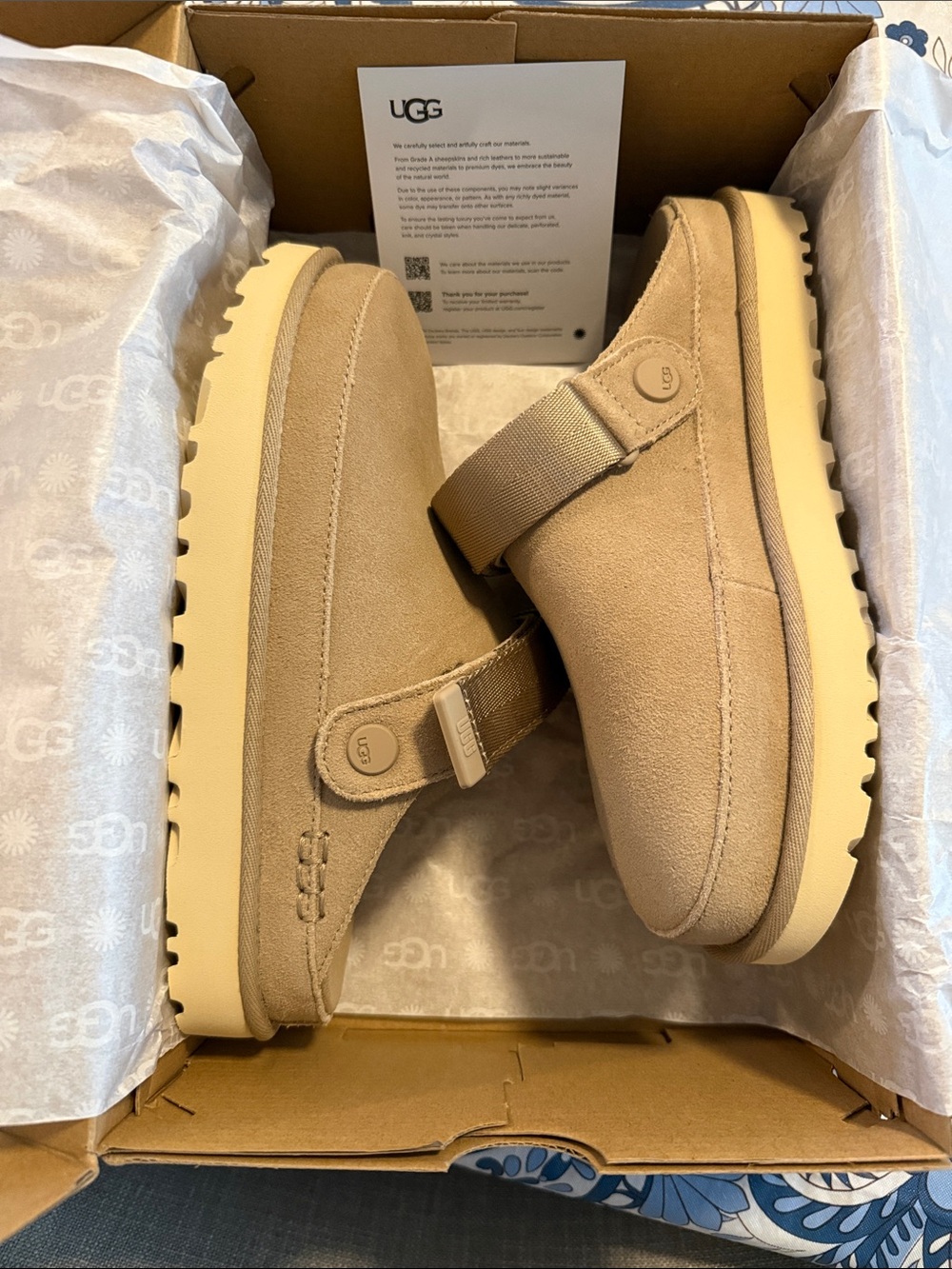 UGG Women's Sand Suede Clog Mules with Adjustable Strap - Picture 6 of 7